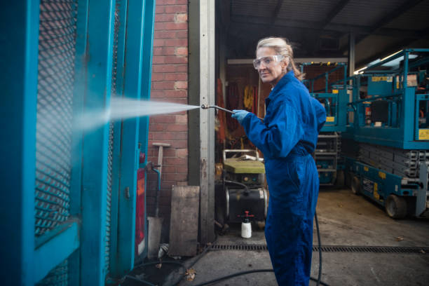 Best Garage Pressure Washing  in Luverne, MN
